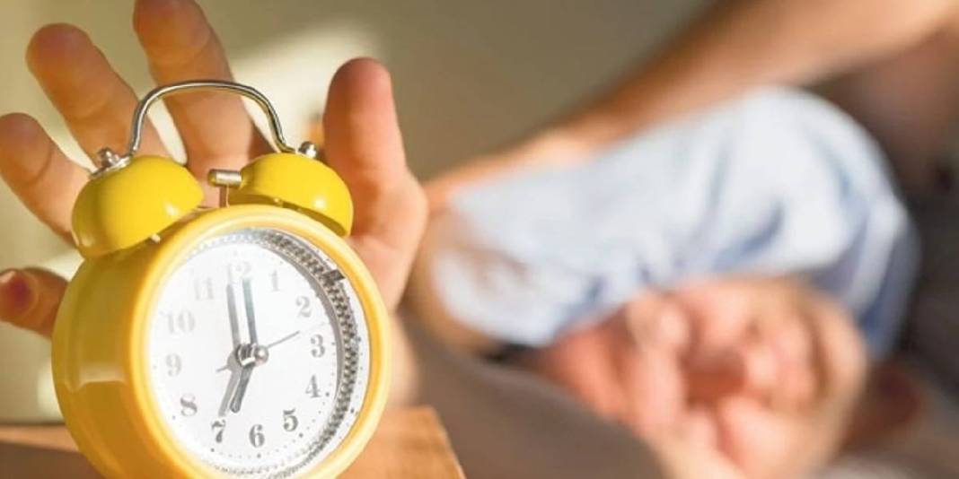 Sıradan görünüyor ama riskli! Sabahları alarm ertelerken bir daha düşünün: Bu zararları akla gelmez 6